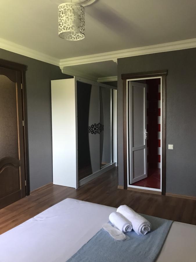 Nani'S Sweet Home Batumi Exterior foto